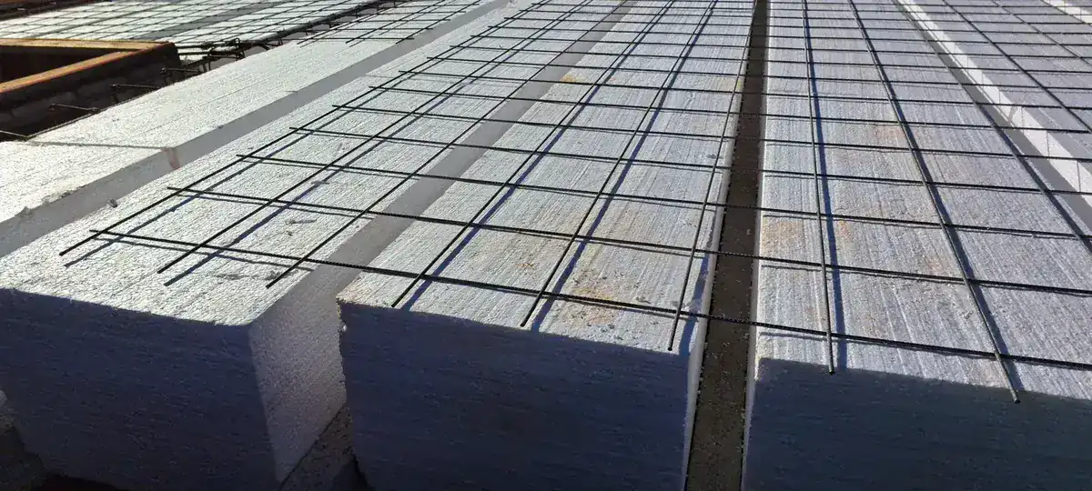 Laje protendida com enchimento de 35 cm de altura em obra no bairro Vale do Sol