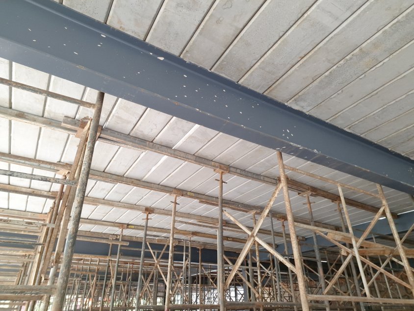 ACABAMENTO LAJE PAINEL MACIÇO APOIO DE ESTRUTURA METALICA