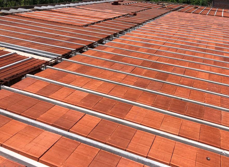 LAJE PROTENDIDA VIGOTAS E TIJOLOS VISTA DA PARTE SUPERIOR