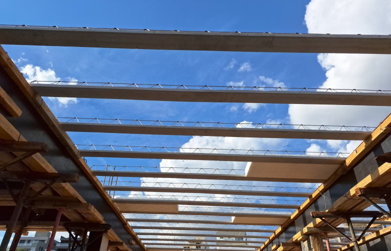 MONTAGEM OBRA ALTO PADRÃO LAJE TRELIÇADA OBRA VESPASIANO ALPHAVIILE